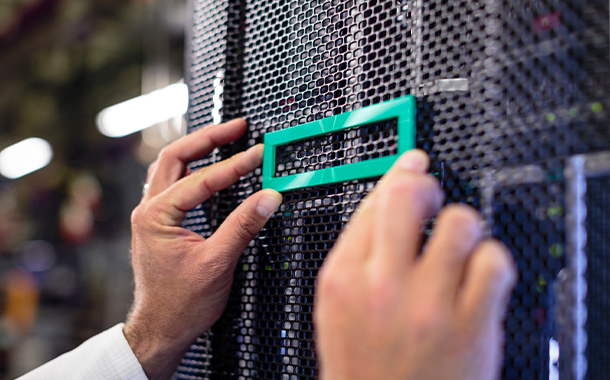 HPE launches UAE’s first managed AI data center with direct liquid cooling, in partnership with Khazna Data Centers